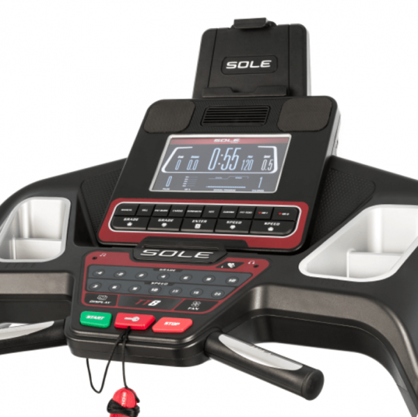Sole TT8 Treadmill - console
